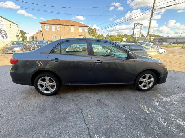 2011 Toyota Corolla LE