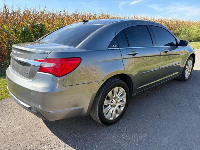 2012 Chrysler 200 LX