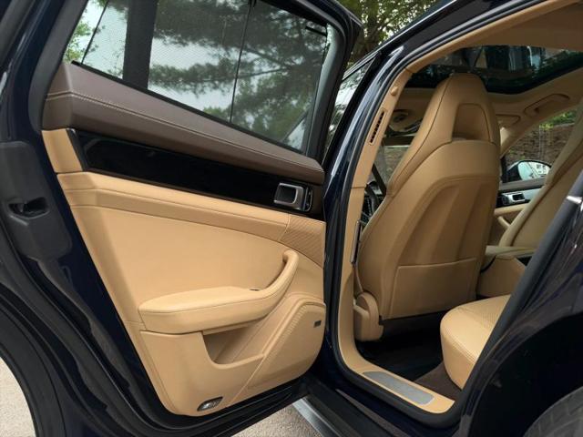 2019 Porsche Panamera E-Hybrid 4