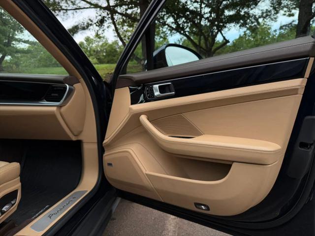 2019 Porsche Panamera E-Hybrid 4