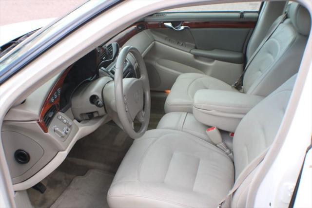 2002 Cadillac DeVille Standard