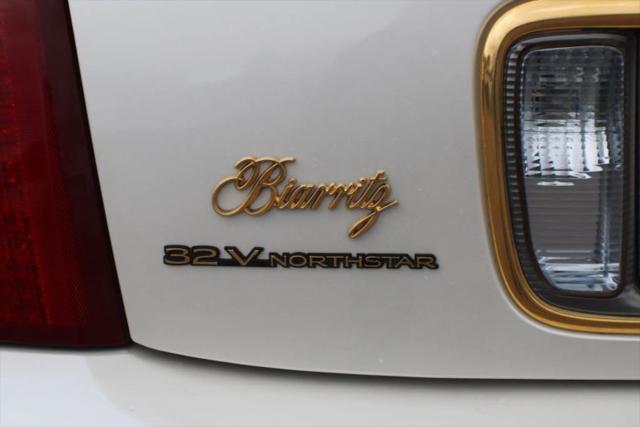 2002 Cadillac DeVille Standard