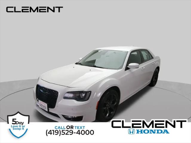 2022 Chrysler 300 Touring-L for sale near Mansfield, OH