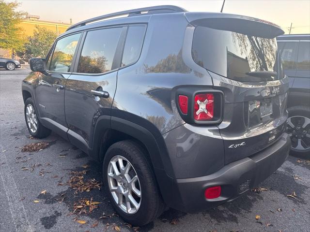 2022 Jeep Renegade Latitude 4x4 2022 Jeep Renegade Latitude 4x4