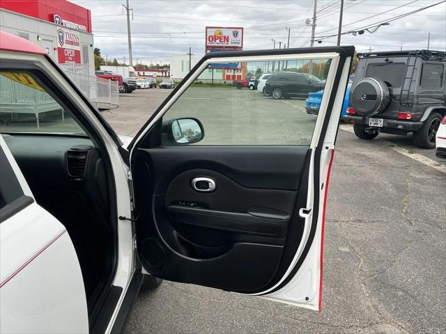 2017 Kia Soul +
