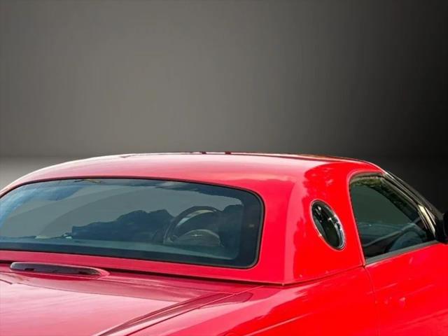 2002 Ford Thunderbird Base