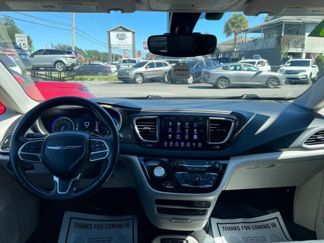 2017 Chrysler Pacifica Touring-L Plus