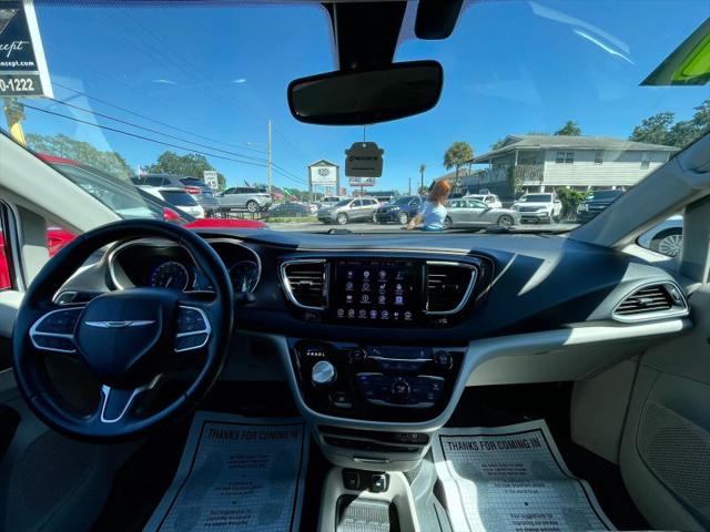 2017 Chrysler Pacifica Touring-L Plus