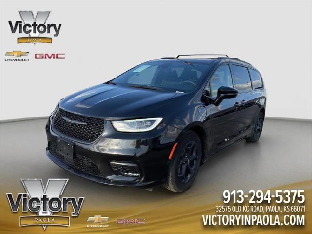 2024 Chrysler Pacifica Hybrid Premium S Appearance Pkg for sale in Paola, KS