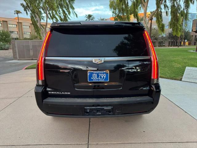 2017 Cadillac Escalade Standard
