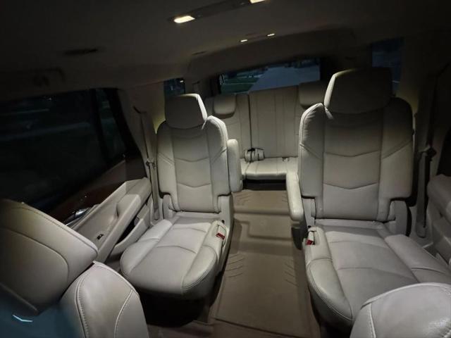 2017 Cadillac Escalade Standard