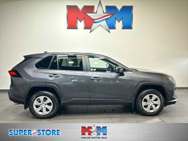 2022 Toyota RAV4 LE 2022 Toyota RAV4 LE