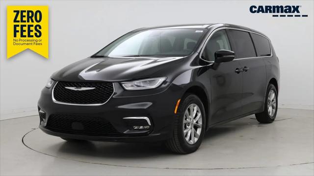 2023 Chrysler Pacifica Touring L AWD for sale in Warrensville Heights, OH