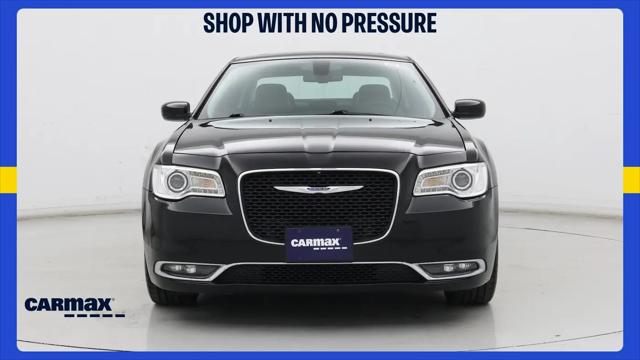 2019 Chrysler 300 Touring L