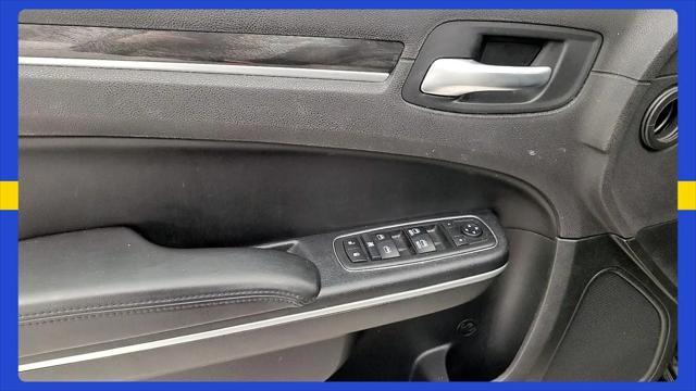 2019 Chrysler 300 Touring L
