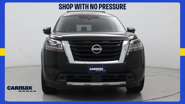 2023 Nissan Pathfinder SL 4WD