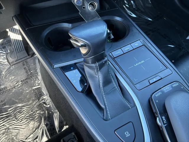 2019 Lexus UX 200 UX 200