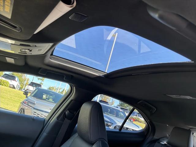 2019 Lexus UX 200 UX 200