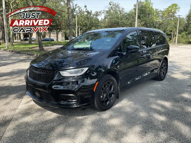 2023 Chrysler Pacifica HYBRID LIMITED for sale in , 
