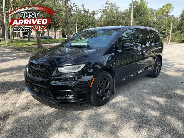2023 Chrysler Pacifica HYBRID LIMITED