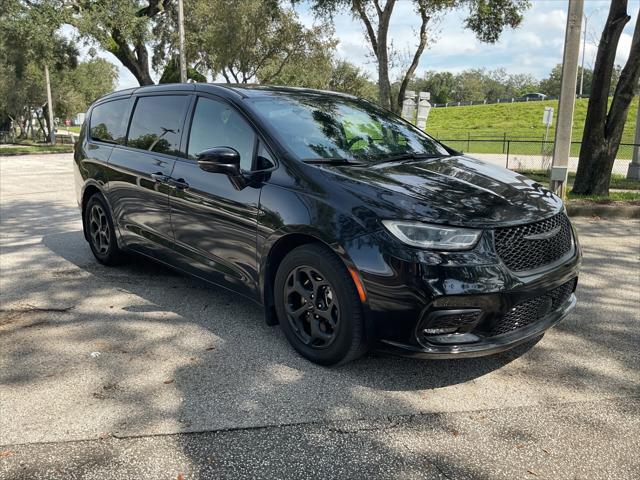 2023 Chrysler Pacifica HYBRID LIMITED