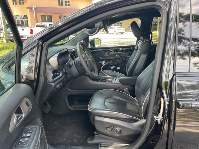 2023 Chrysler Pacifica HYBRID LIMITED