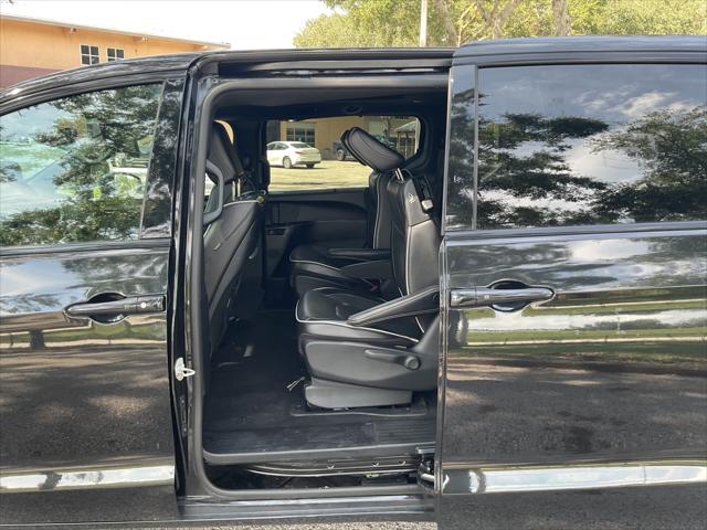 2023 Chrysler Pacifica HYBRID LIMITED