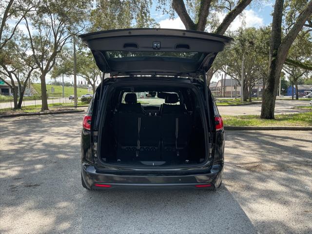 2023 Chrysler Pacifica HYBRID LIMITED