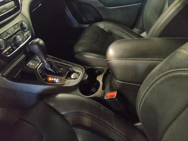 2019 Jeep Cherokee Limited FWD