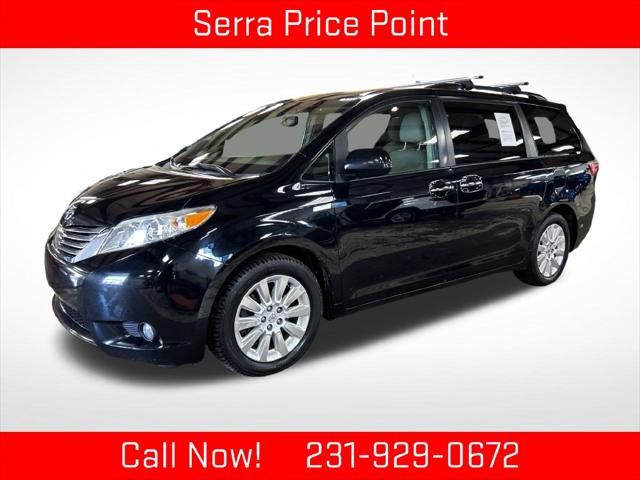 2015 Toyota Sienna XLE 7 Passenger for sale in TRAVERSE CITY, MI
