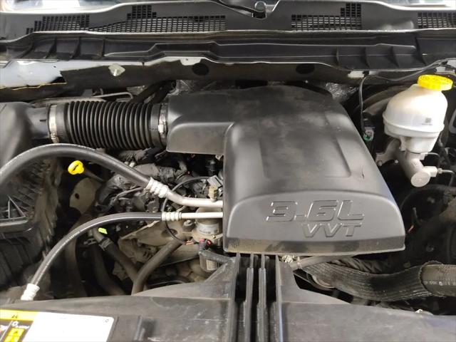 2023 Ram 1500 Classic SLT Crew Cab 4x4 57 Box