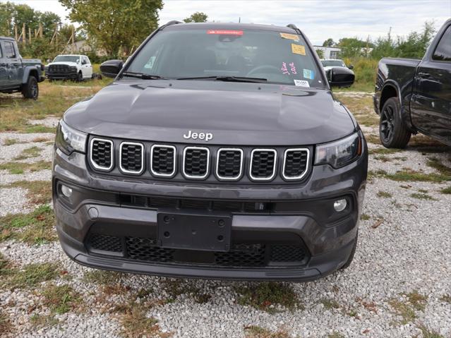 2024 Jeep Compass Latitude Lux FWD