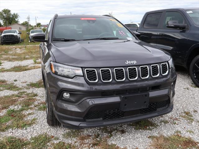 2024 Jeep Compass Latitude Lux FWD