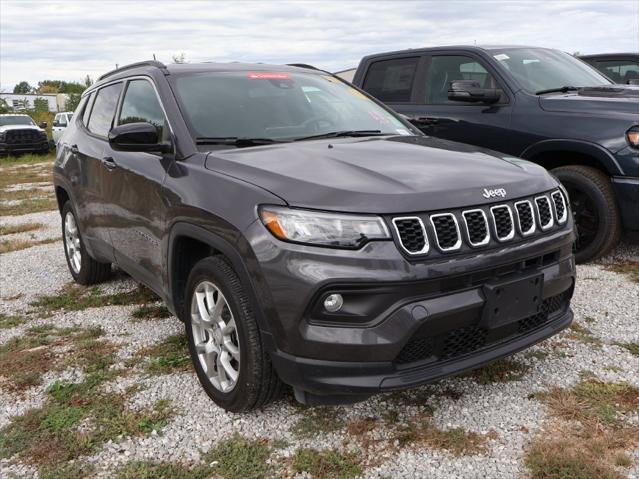 2024 Jeep Compass Latitude Lux FWD
