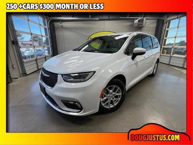 2023 Chrysler Pacifica Touring L for sale in Louisville, TN