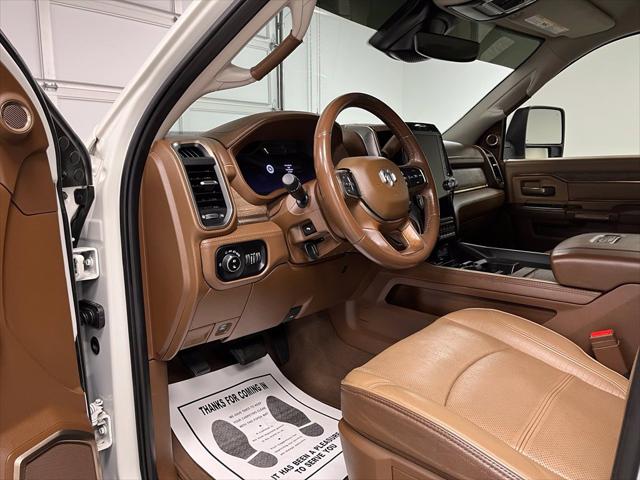 2024 Ram 3500 Limited Longhorn Crew Cab 4x4 8 Box