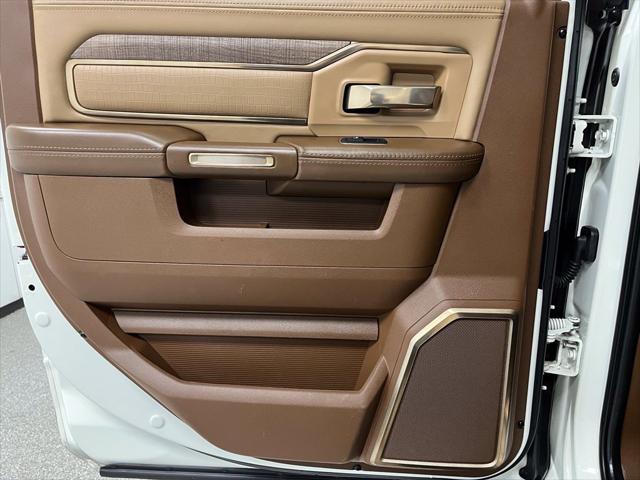 2024 Ram 3500 Limited Longhorn Crew Cab 4x4 8 Box