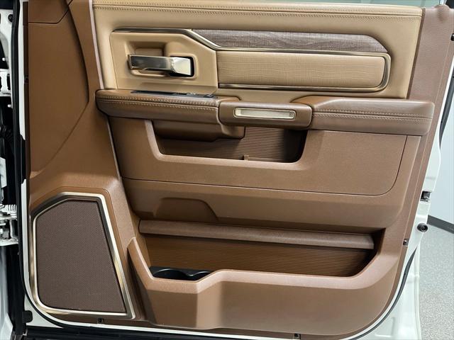 2024 Ram 3500 Limited Longhorn Crew Cab 4x4 8 Box