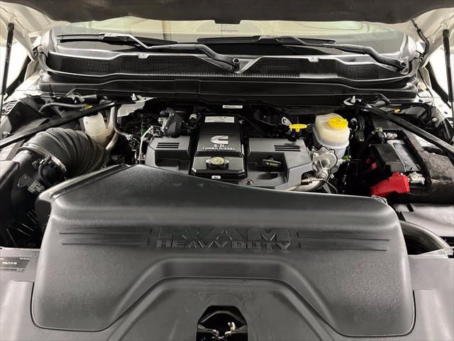 2024 Ram 3500 Limited Longhorn Crew Cab 4x4 8 Box