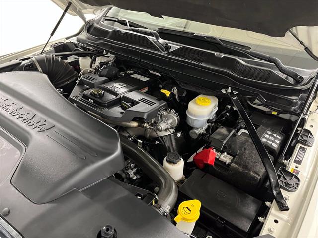 2024 Ram 3500 Limited Longhorn Crew Cab 4x4 8 Box
