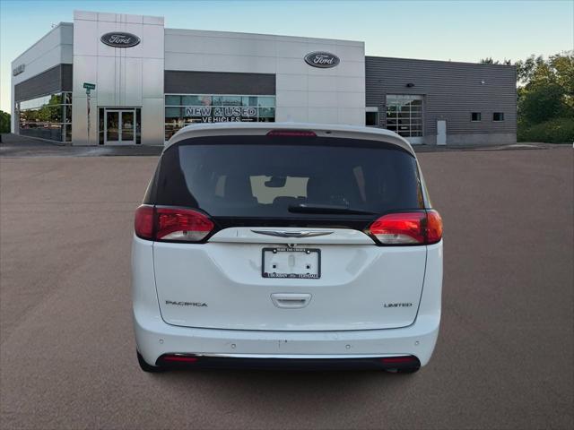 2017 Chrysler Pacifica Limited