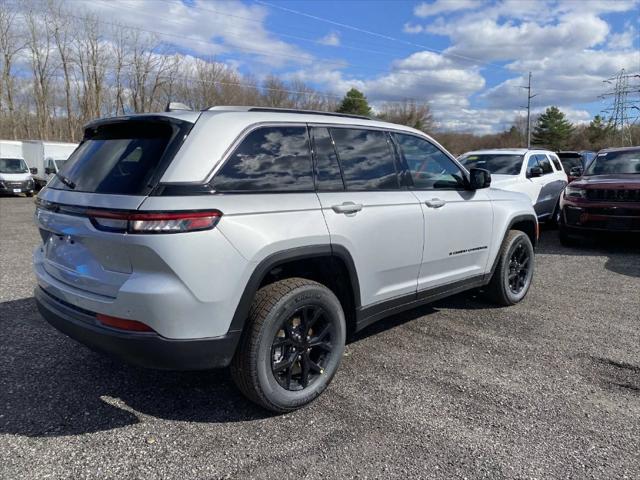 2026 Jeep Grand Cherokee GRAND CHEROKEE LAREDO ALTITUDE 4X4 2026 Jeep Grand Cherokee GRAND CHEROKEE LAREDO ALTITUDE 4X4