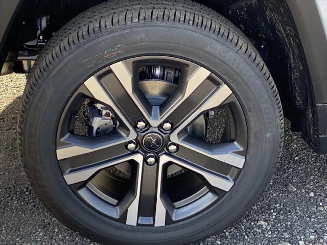 2027 Jeep Grand Cherokee GRAND CHEROKEE LIMITED 4X4 2027 Jeep Grand Cherokee GRAND CHEROKEE LIMITED 4X4