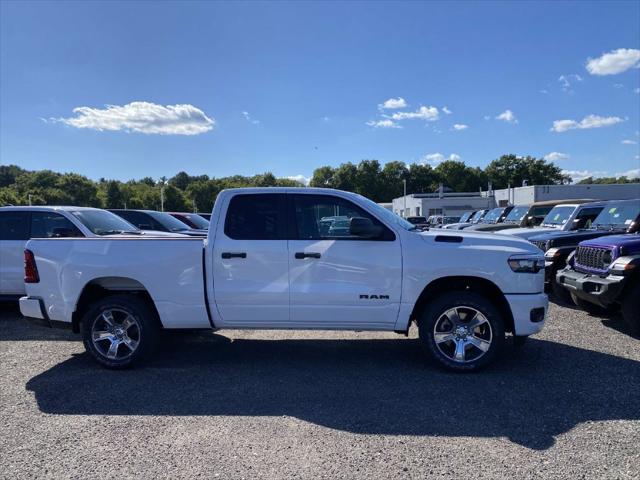 2027 RAM Ram 1500 RAM 1500 EXPRESS QUAD CAB 4X4 64 BOX 2027 RAM Ram 1500 RAM 1500 EXPRESS QUAD CAB 4X4 64 BOX