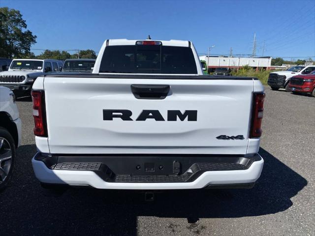 2027 RAM Ram 1500 RAM 1500 EXPRESS QUAD CAB 4X4 64 BOX