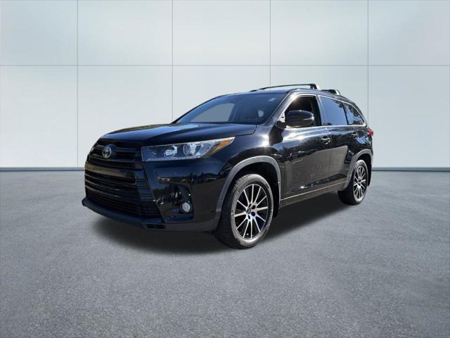 2017 Toyota Highlander SE