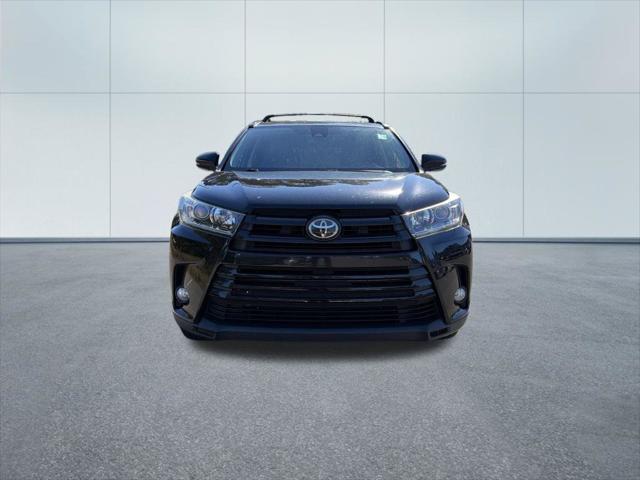 2017 Toyota Highlander SE
