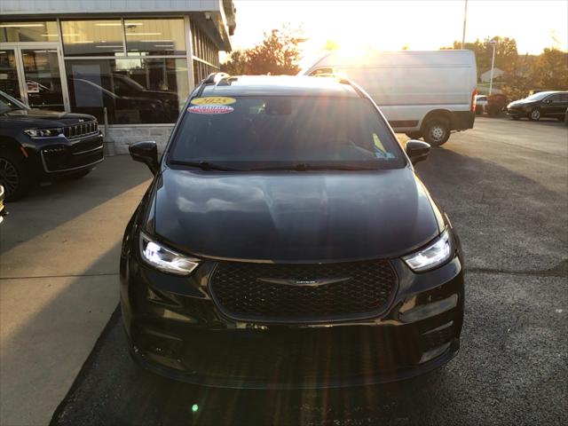2025 Chrysler Pacifica Select 2025 Chrysler Pacifica Select