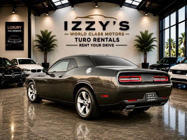 2017 Dodge Challenger SXT