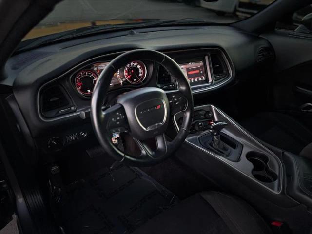 2017 Dodge Challenger SXT